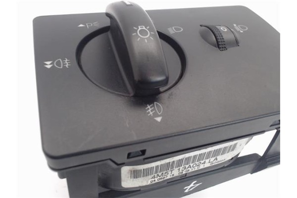 Recambio de mando de luces para ford focus berlina (cap) referencia OEM IAM 4M5T13A024LA  