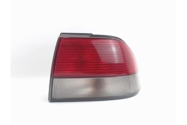 Recambio de piloto trasero derecho para saab 9-3 berlina referencia OEM IAM   