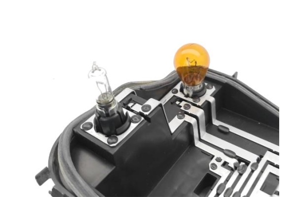 Recambio de portalámparas para volkswagen polo v (6r1) 1.4 advance referencia OEM IAM 6R0945257A  