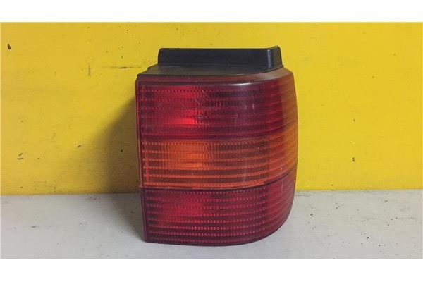 Recambio de piloto trasero derecho para volkswagen passat variant (3a5) 1.6 gl referencia OEM IAM 3A945112  