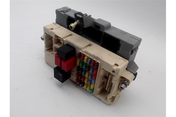 Recambio de caja fusibles/rele para alfa romeo gt (125) 1.9 jtd referencia OEM IAM 50513350  