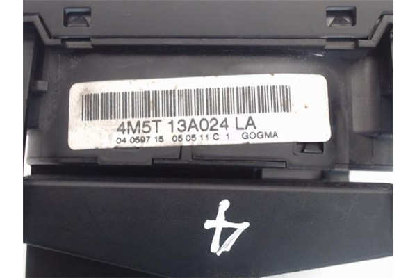 Recambio de mando de luces para ford focus berlina (cap) referencia OEM IAM 4M5T13A024LA  