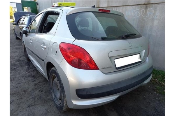peugeot 207 del año 2006