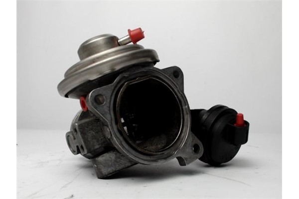 Recambio de egr para seat leon (1m1) 1.9 tdi referencia OEM IAM 038129637B  