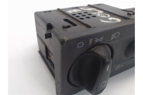 Recambio de mando de luces para volkswagen golf iii berlina (1h1) referencia OEM IAM 1H6941531A 2303 