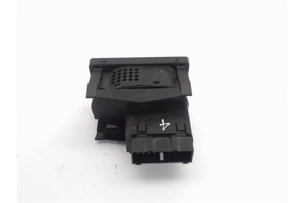 Recambio de mando de luces para ford focus berlina (cap) referencia OEM IAM 4M5T13A024LA  