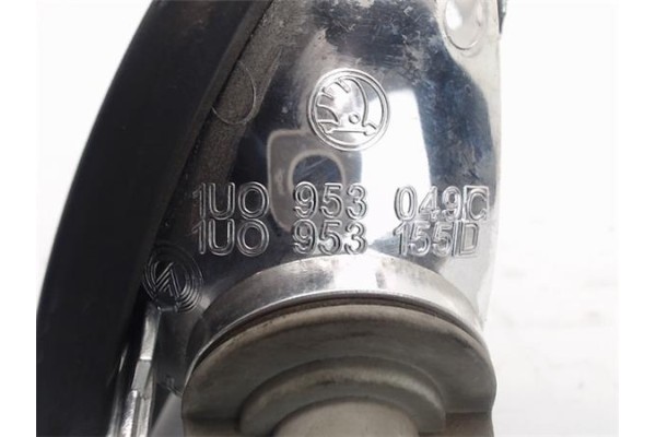 Recambio de intermitente delantero izquierdo para skoda octavia berlina (1u2) referencia OEM IAM 1U0953049C YU3X13369AB  Recambio de intermitente delantero izquierdo para skoda octavia berlina (1u2) referencia OEM IAM 1U0953049C YU3X13369AB