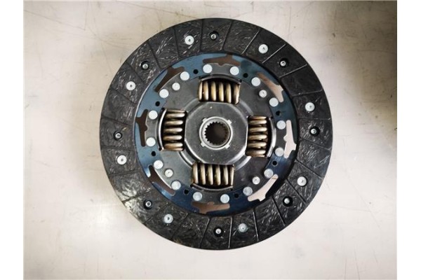 Recambio de kit embrague completo para renault trafic ii 2.0 dci referencia OEM IAM   