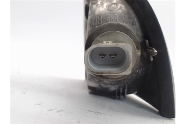 Recambio de intermitente delantero dcho para skoda octavia berlina (1u2) referencia OEM IAM 1U0953050C YU3X13368AB 