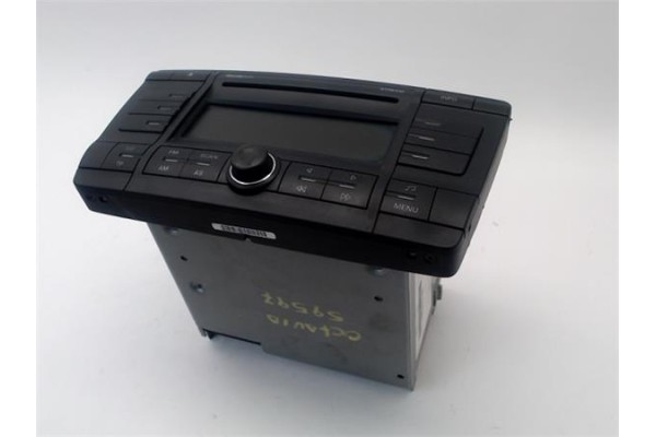 Recambio de radio / cd para skoda octavia berlina (1z3) 1.9 tdi referencia OEM IAM AAO600002AX  
