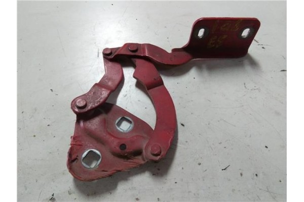 Recambio de bisagra capo izquierda para peugeot 106 (s1) 1.4 cocktail referencia OEM IAM    Recambio de bisagra capo izquierda para peugeot 106 (s1) 1.4 cocktail referencia OEM IAM