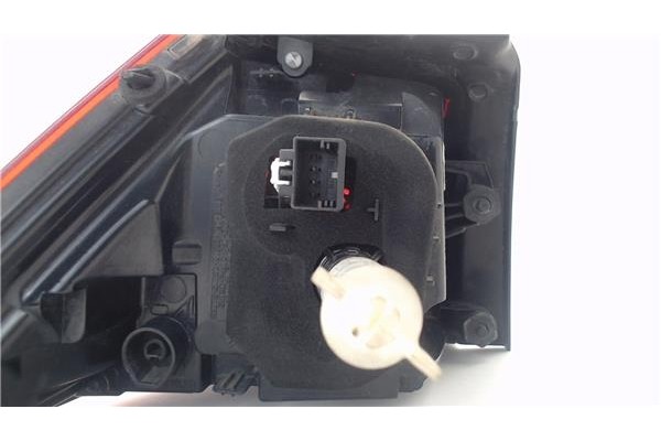 Recambio de piloto trasero derecho para volkswagen golf vii (5g1/be1) híbrido gte referencia OEM IAM 5G0945208 81230201 