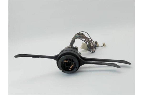 Recambio de mando intermitencia para seat 132 2.0 d referencia OEM IAM 335107  