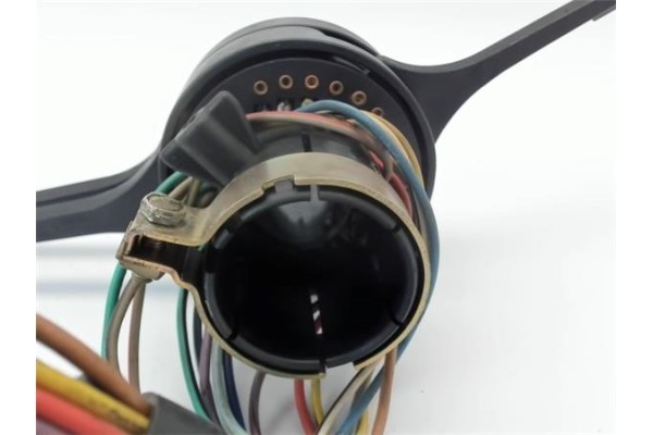 Recambio de mando intermitencia para seat 132 2.0 d referencia OEM IAM 335107  