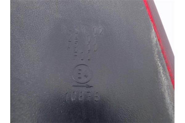 Recambio de piloto trasero derecho para ford fiesta (cbk) referencia OEM IAM RS1022A01AR00F00 10876 