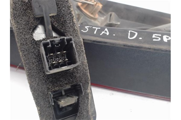 Recambio de piloto trasero derecho para ford fiesta (cbk) referencia OEM IAM RS1022A01AR00F00 10876 