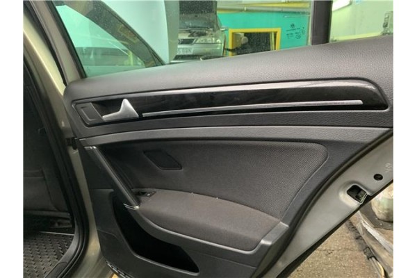 Recambio de puerta trasero derecha para volkswagen golf vii (5g1/be1) híbrido gte referencia OEM IAM 5G4833056AD 5G4833056AC 