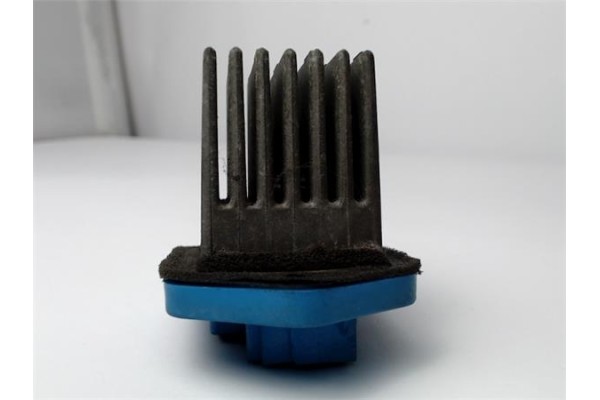 Recambio de regulador ventilador climatizacion para kia sorento 2.5 crdi referencia OEM IAM   