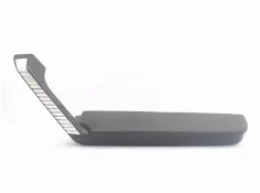 Recambio de moldura puerta delantero derecha para seat 132 2.0 d referencia OEM IAM   