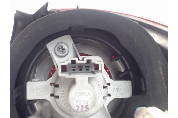 Recambio de piloto trasero izquierdo para seat toledo (5p2) referencia OEM IAM 5P5945095C 45414 