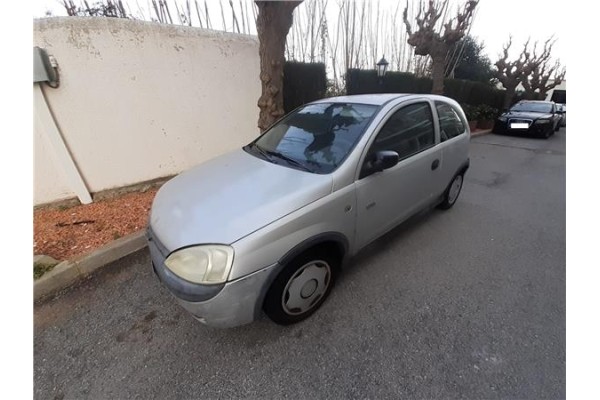 opel corsa c del año 2002