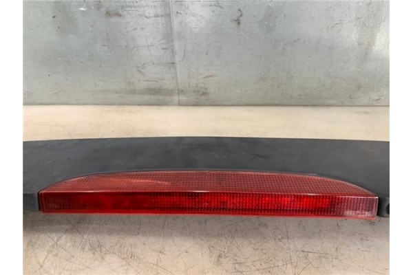 Recambio de aleron trasero para renault clio ii fase i (b/cb0) 1.2 (b/cb0f, b/cb0a, b/cb10, b/cb1k, b/cb2d, b/cb2h) referencia O