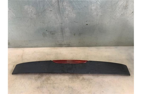 Recambio de aleron trasero para renault clio ii fase i (b/cb0) 1.2 (b/cb0f, b/cb0a, b/cb10, b/cb1k, b/cb2d, b/cb2h) referencia O