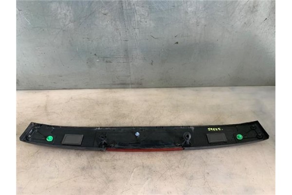 Recambio de aleron trasero para renault clio ii fase i (b/cb0) 1.2 (b/cb0f, b/cb0a, b/cb10, b/cb1k, b/cb2d, b/cb2h) referencia O