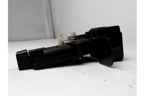 Recambio de cerradura porton para kia sorento 2.5 crdi referencia OEM IAM   