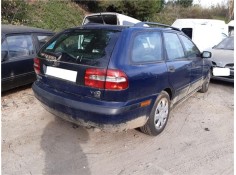 volvo v40 familiar del año 2002