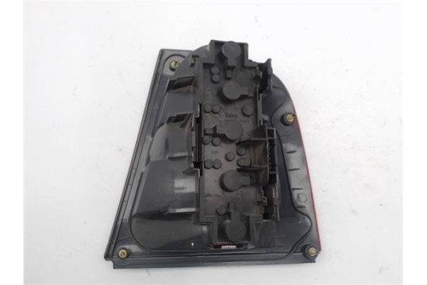 Recambio de piloto trasero izquierdo para skoda octavia berlina (1u2) referencia OEM IAM 1U6945111 2320 