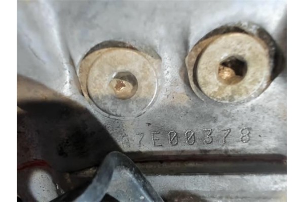 Recambio de caja cambios manual para toyota corolla verso (r1) 2.2 d-4d luna referencia OEM IAM V3077 MOTOR 2AD-FTV  