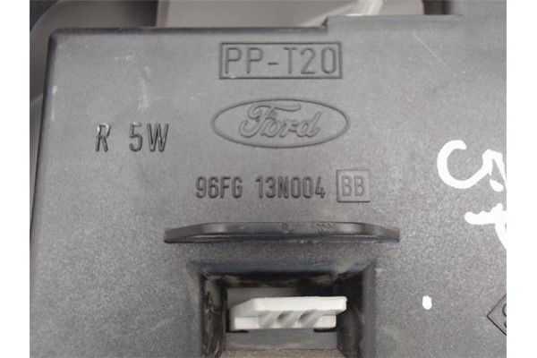 Recambio de piloto trasero izquierdo para ford fiesta berlina referencia OEM IAM 96FG13N004 11A030 