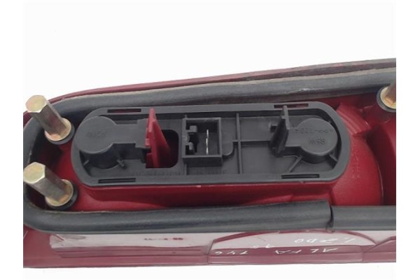 Recambio de piloto trasero izquierdo para alfa romeo 146 referencia OEM IAM 37190751 37190748 