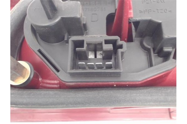 Recambio de piloto trasero derecho para alfa romeo 146 referencia OEM IAM 37181751 37180748 