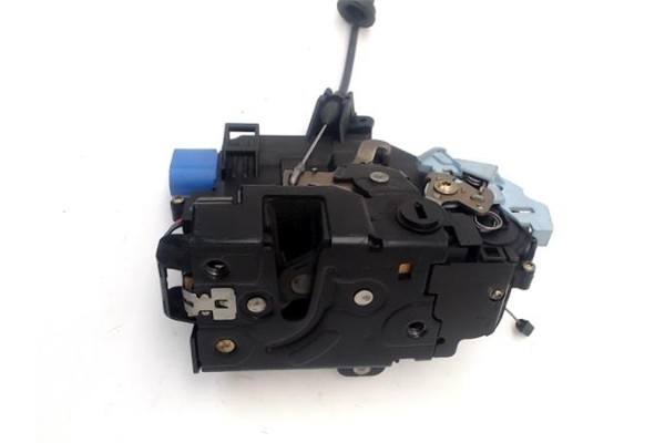 Recambio de cerradura puerta trasero derecha para skoda octavia berlina (1z3) 1.9 tdi referencia OEM IAM 7L0839016D  