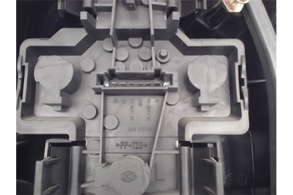 Recambio de piloto trasero derecho para skoda felicia berlina (791) referencia OEM IAM 6U0945095A 246217 