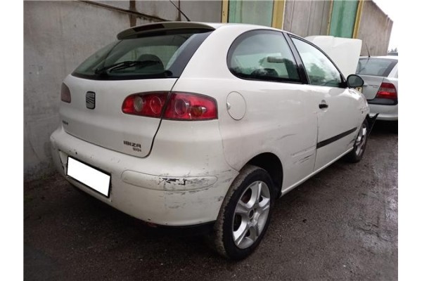seat ibiza (6l1) del año 2002