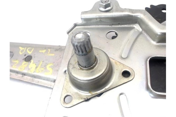 Recambio de elevalunas manual trasero derecho para hyundai i10 (pa) 1.2 classic referencia OEM IAM 834020X000  