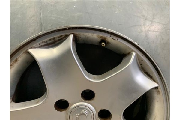 Recambio de llanta para ssangyong actyon 2.0 200 xdi referencia OEM IAM 4173031170 18X75JET43 