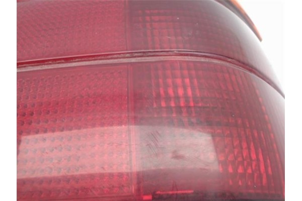 Recambio de piloto trasero derecho para bmw serie 3 compacto (e36) referencia OEM IAM 8353810 29270204 