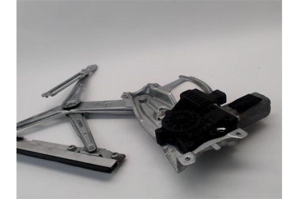 Recambio de elevalunas electrico delantero derecho para opel zafira a 2.0 dti 16v referencia OEM IAM 5140020 2511004638 
