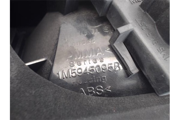 Recambio de piloto trasero izquierdo para seat cordoba berlina (6k2) referencia OEM IAM 1M5945095B 963716 