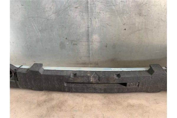 Recambio de refuerzo paragolpes para toyota yaris (ncp1/nlp1/scp1) 1.4 d-4d referencia OEM IAM 526110D010  