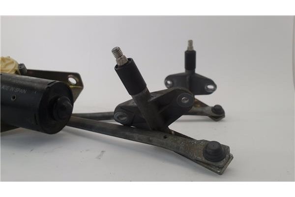 Recambio de motor limpiaparabrisas delantero para peugeot 205 ii (20a/c) 1.8 diesel referencia OEM IAM 640562 964162 