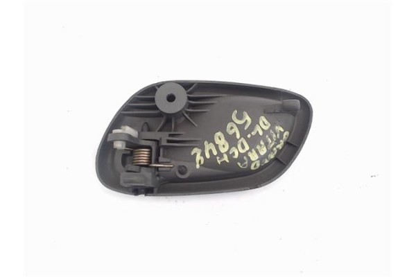 Recambio de manilla int. puerta delantero derecha para suzuki grand vitara 5-puertas (sq/ft) 2.5 v6 referencia OEM IAM 831106G01