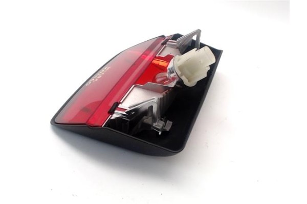 Recambio de luz central de freno para nissan micra (k12e) 1.2 16v referencia OEM IAM 26590AX000  