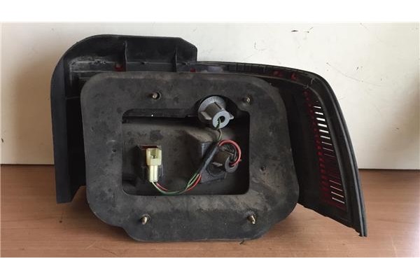 Recambio de piloto trasero izquierdo para honda concerto (hw) 1.5 (hw) referencia OEM IAM B2479L  