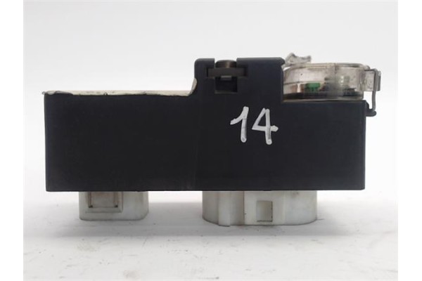 Recambio de caja reles para seat ibiza (6k1) referencia OEM IAM (6K0919506) (SHO 898846000) 