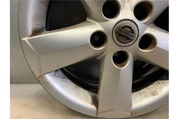 Recambio de llanta para nissan qashqai j10 2.0 acenta 4x2 referencia OEM IAM D0300JD010  